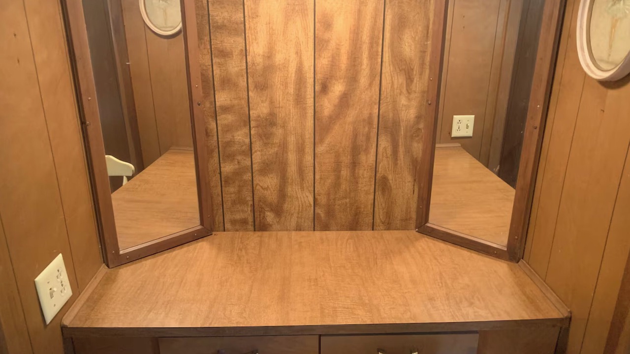 Photo of Others in Big Bar