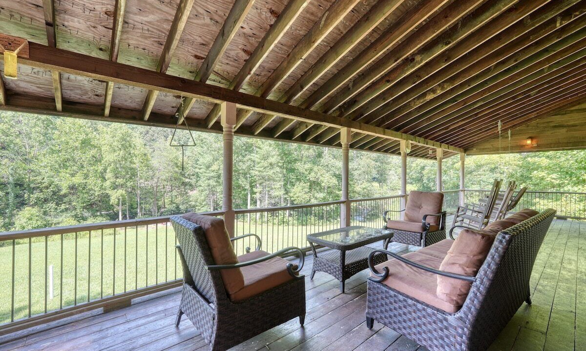 Photo of Patio Balcony in Young Harris
