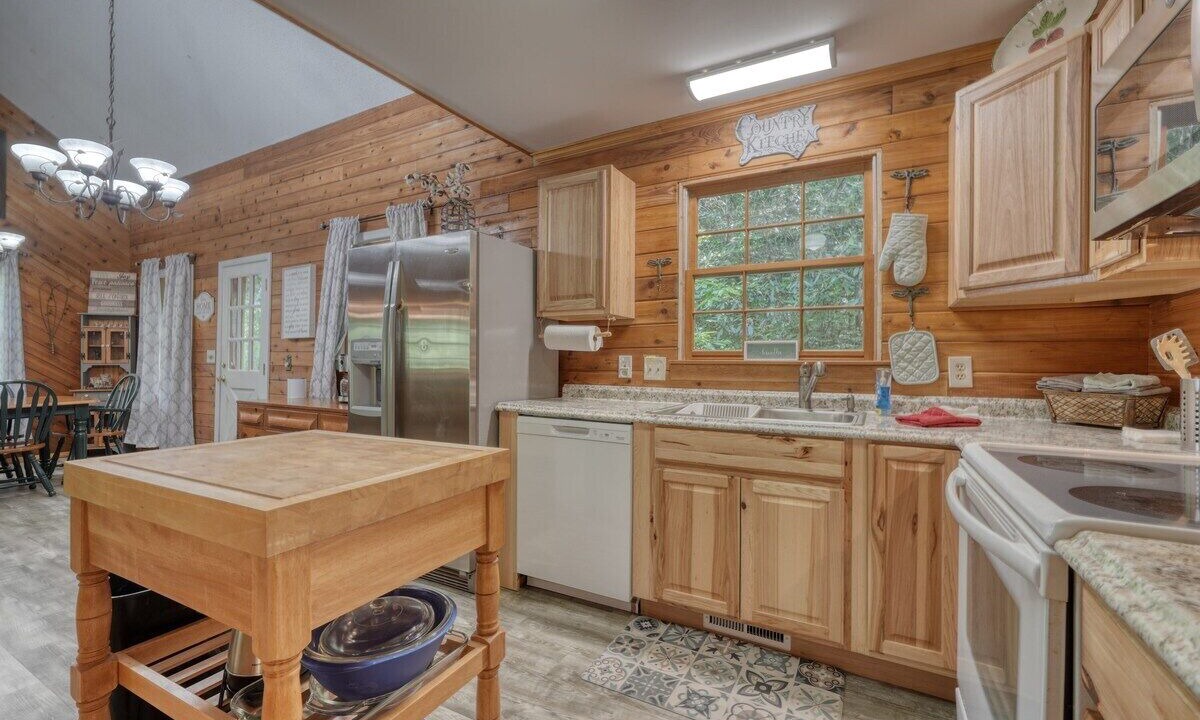 Photo of Kitchen in Young Harris