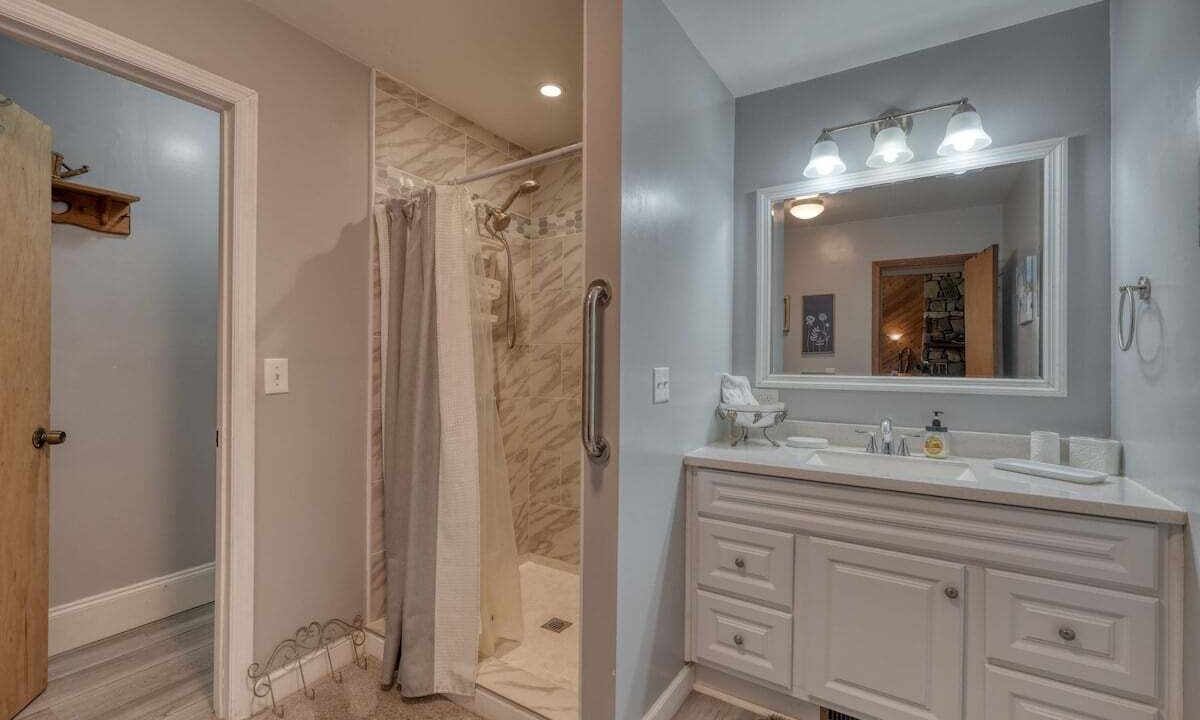 Photo of Bathroom in Young Harris
