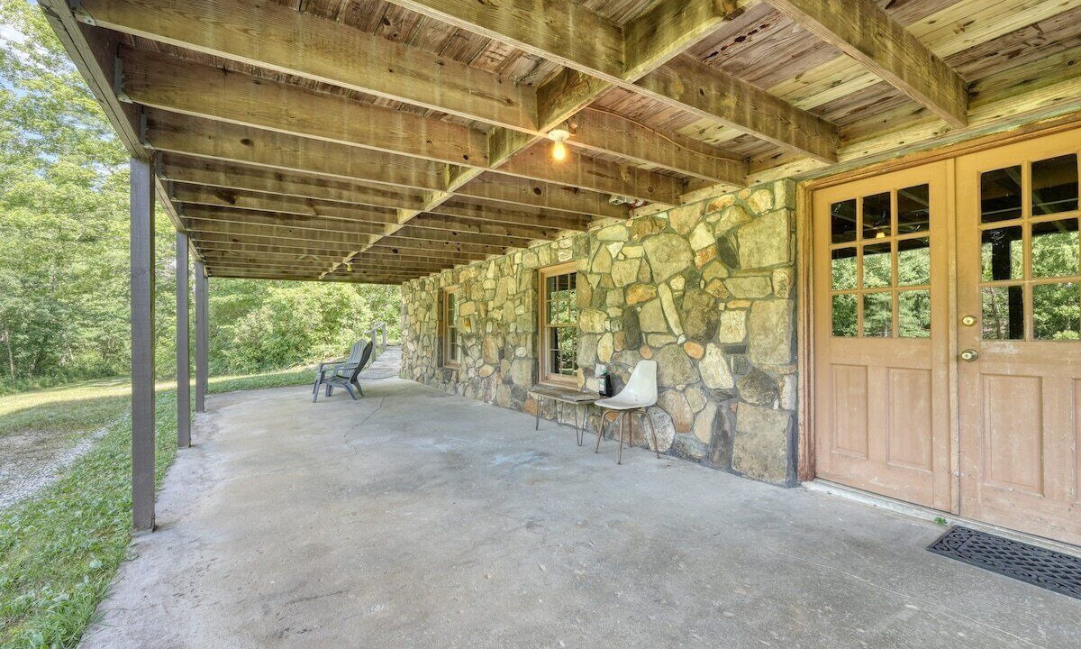 Photo of Patio Balcony in Young Harris