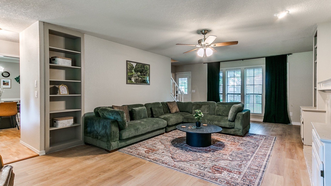 Photo of Livingroom in South Tulsa