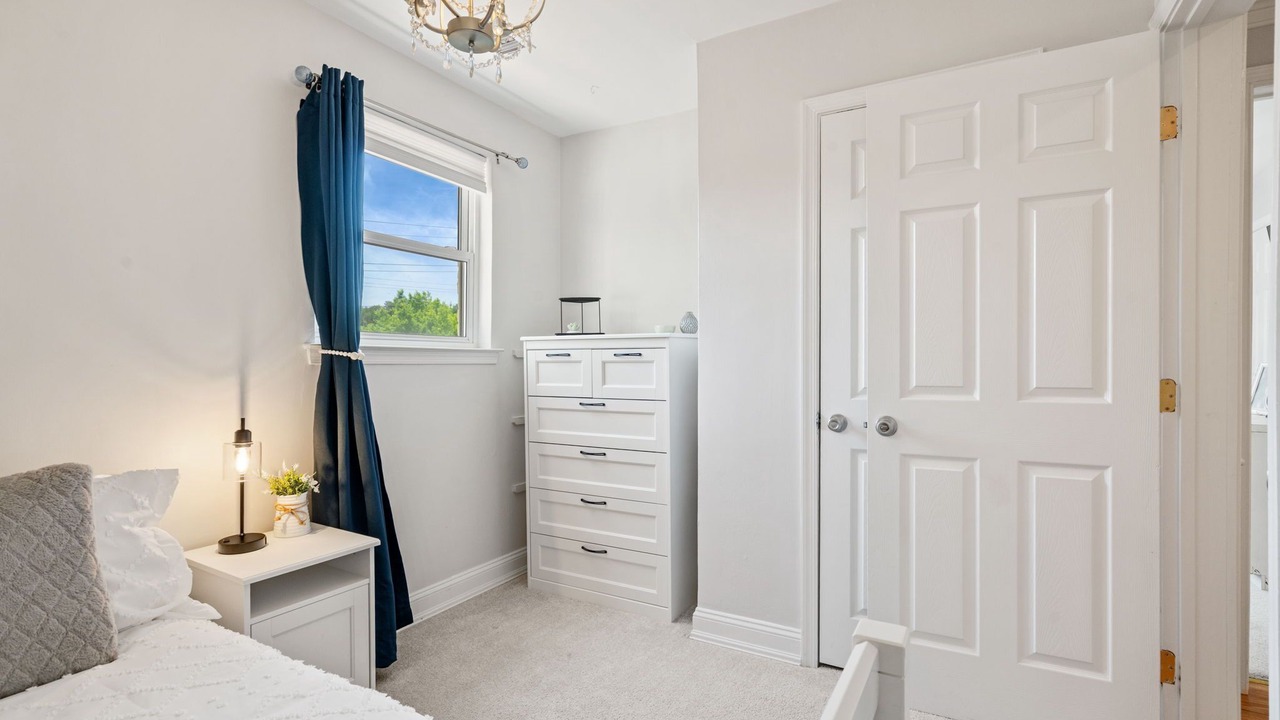 Photo of Bedroom in Potomac West