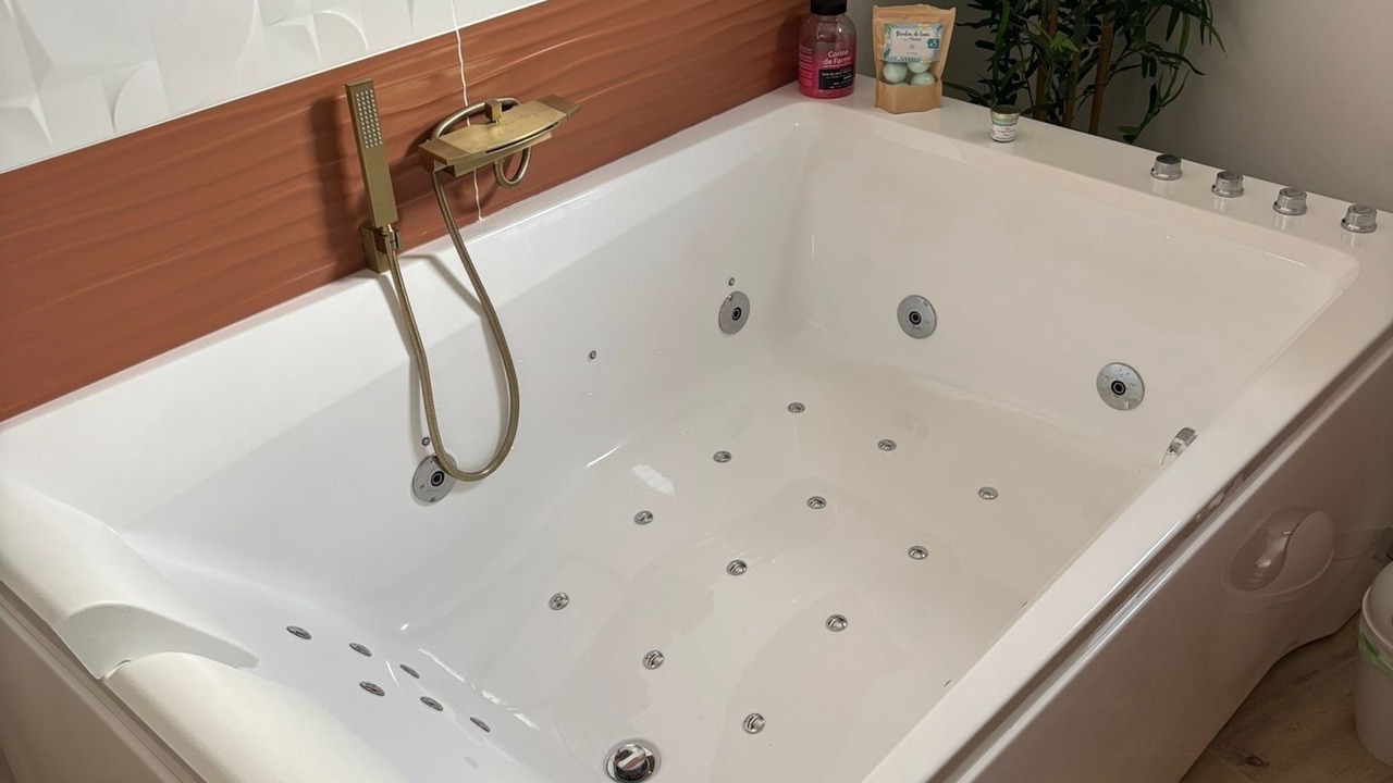 Photo of Bathroom in Saint-Genies-de-Comolas