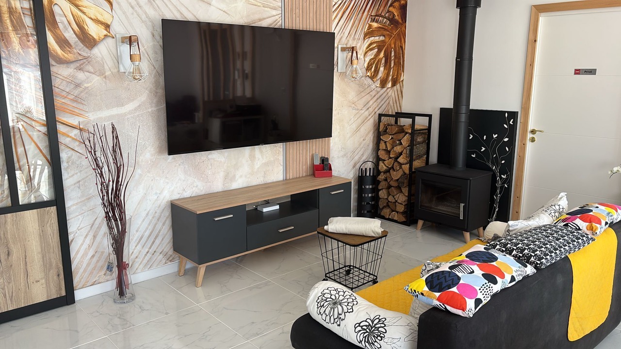 Photo of Livingroom in Saint-Genies-de-Comolas