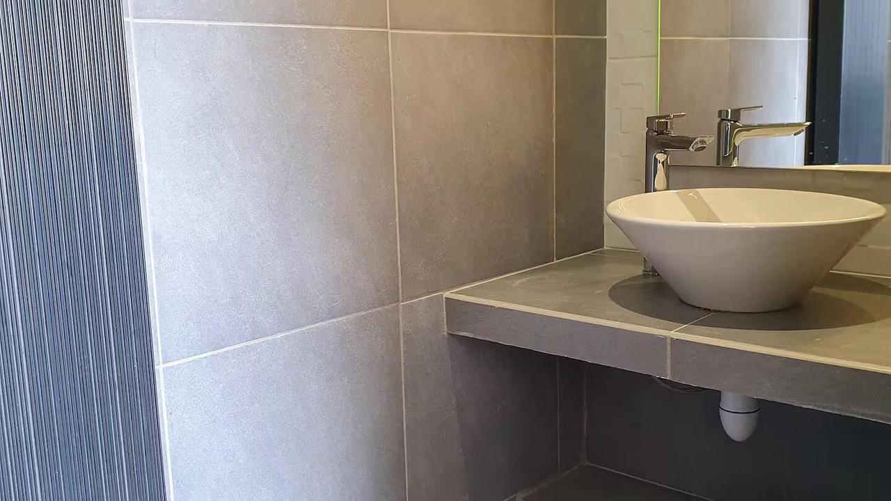 Photo of Bathroom in Esquibien