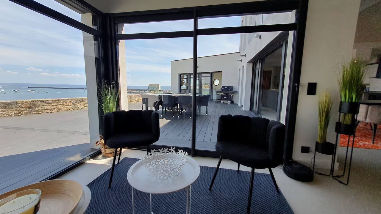 Photo of Others in Esquibien