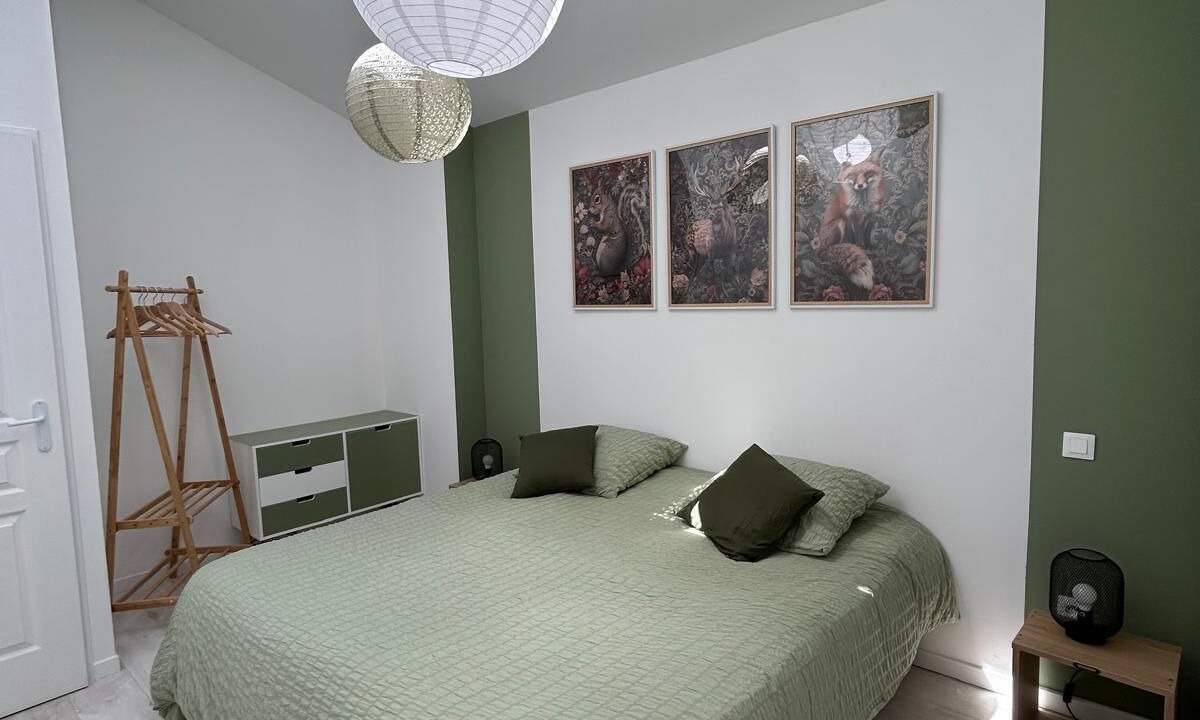 Photo of Bedroom in Les Mees