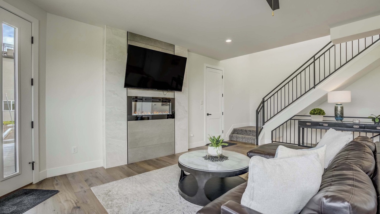 Photo of Livingroom in Broadmoor