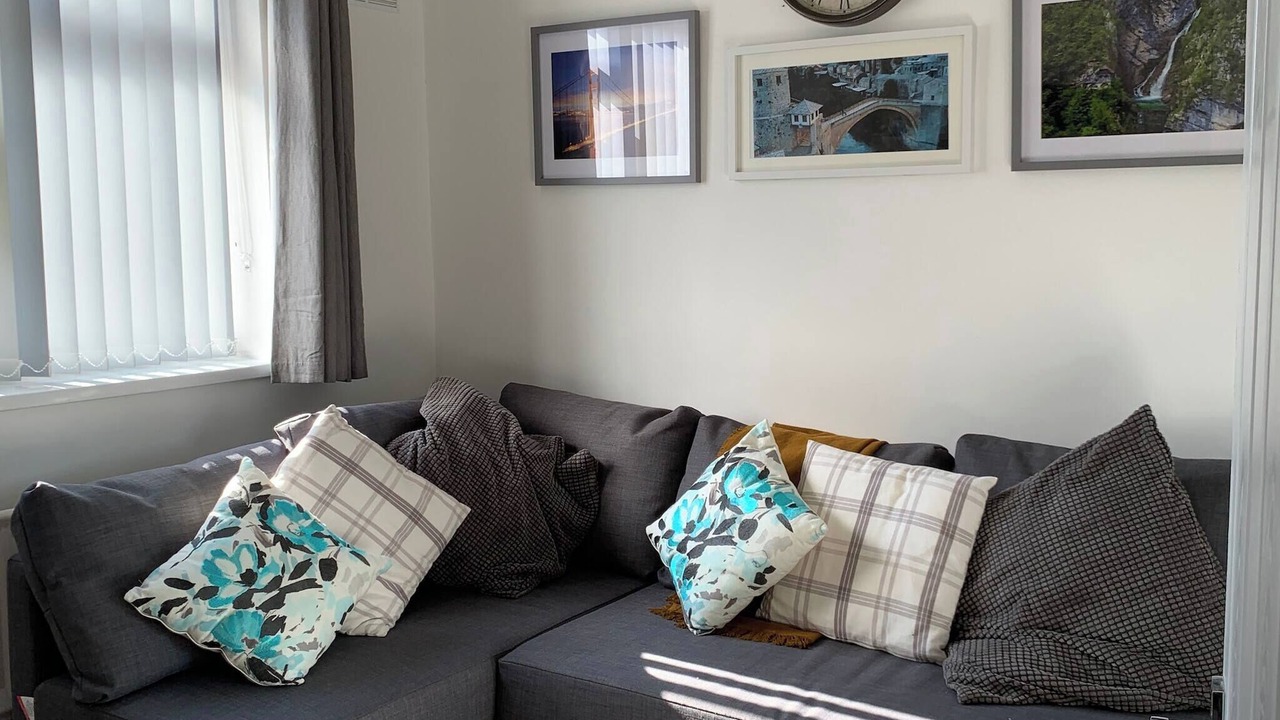 Photo of Livingroom in Shipley