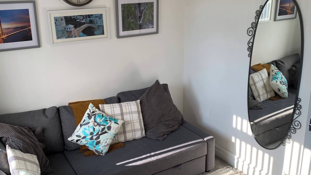 Photo of Livingroom in Shipley