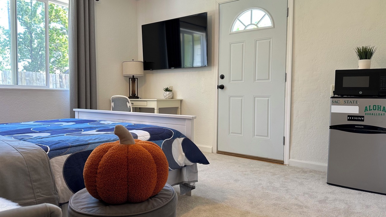 Photo of Bedroom in Arden-Arcade