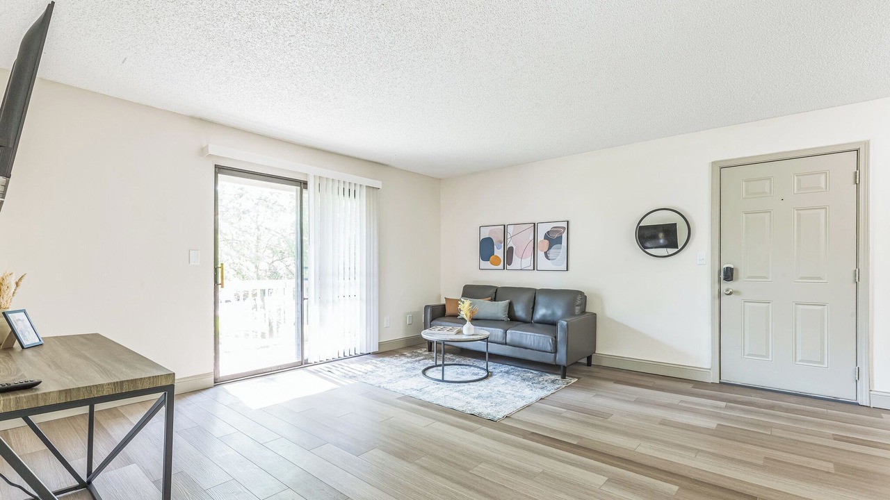Photo of Livingroom in Lenexa