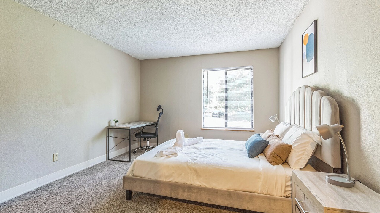 Photo of Bedroom in Lenexa