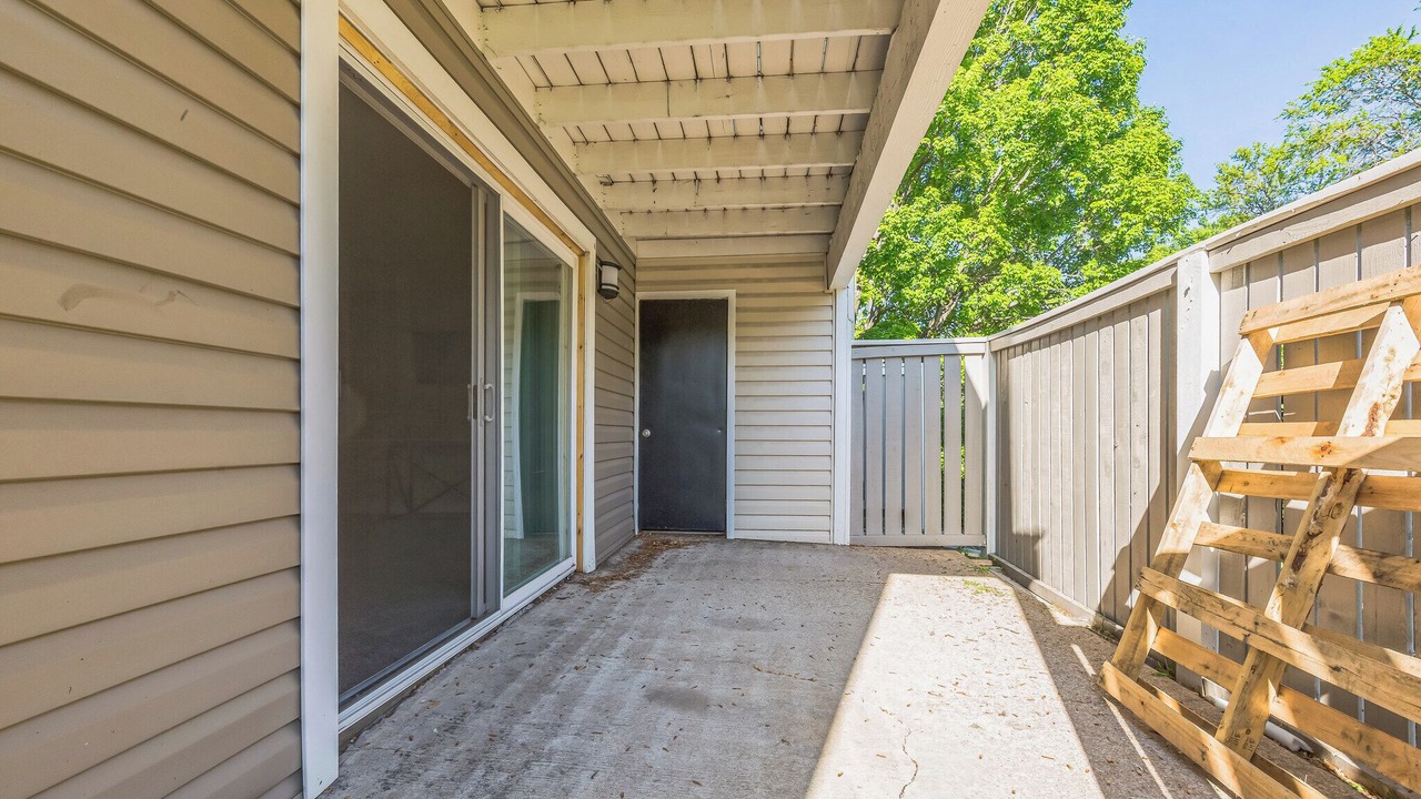 Photo of Patio Balcony in Lenexa