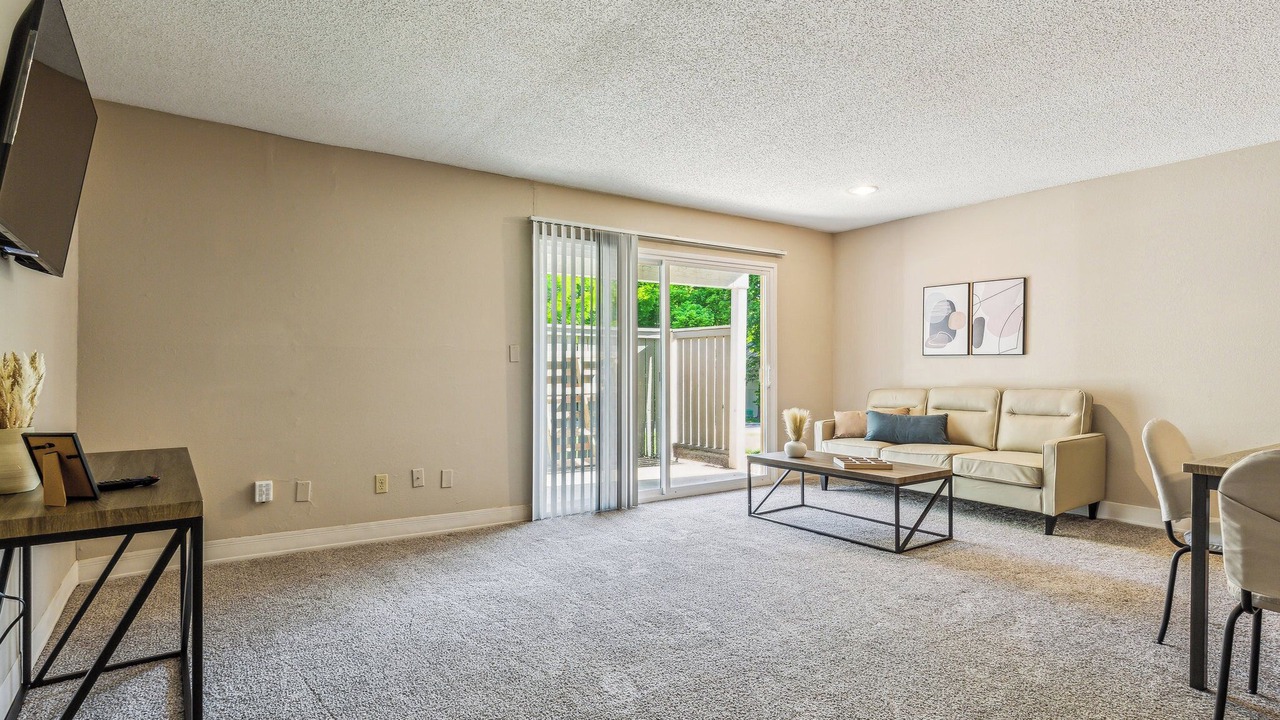 Photo of Livingroom in Lenexa