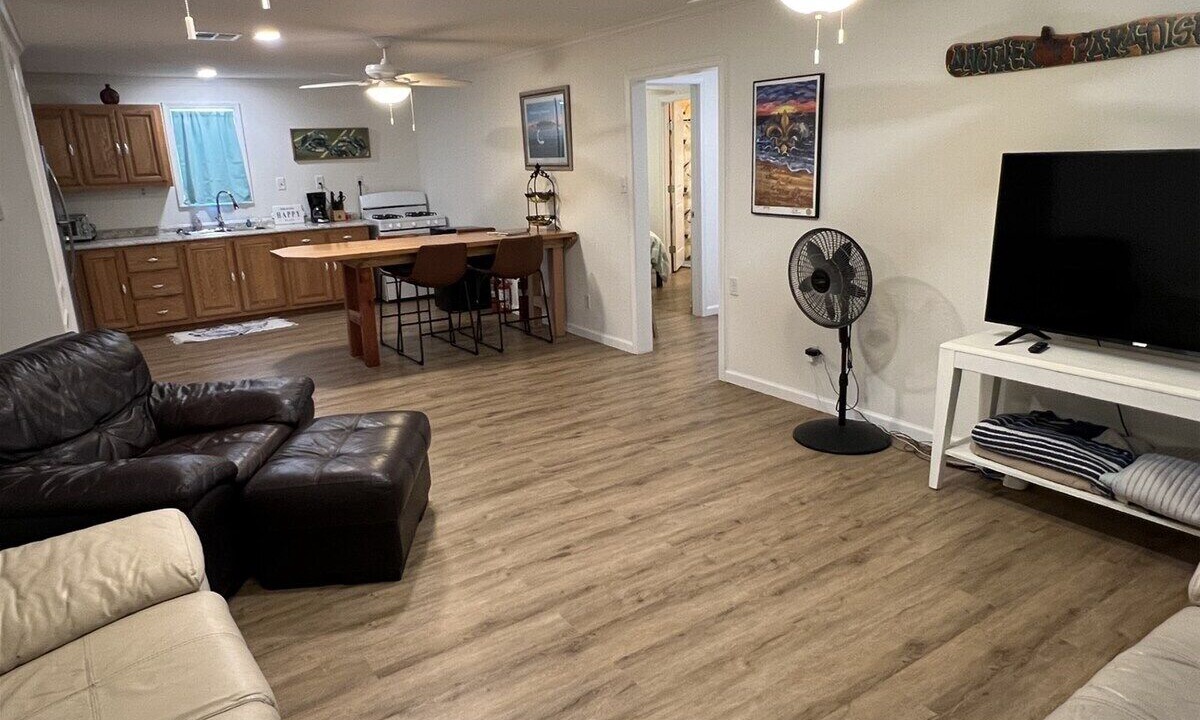 Photo of Livingroom in Golden Meadow