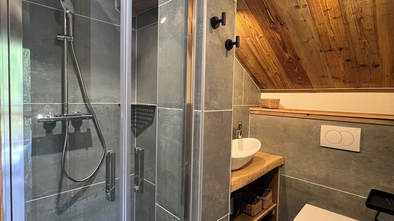 Photo of Bathroom in Taninges