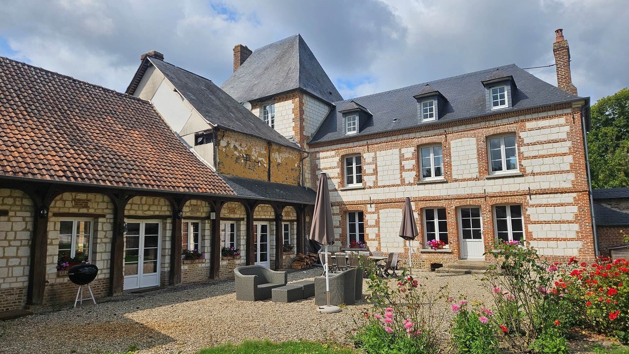 Photo of Others in Beauchamps