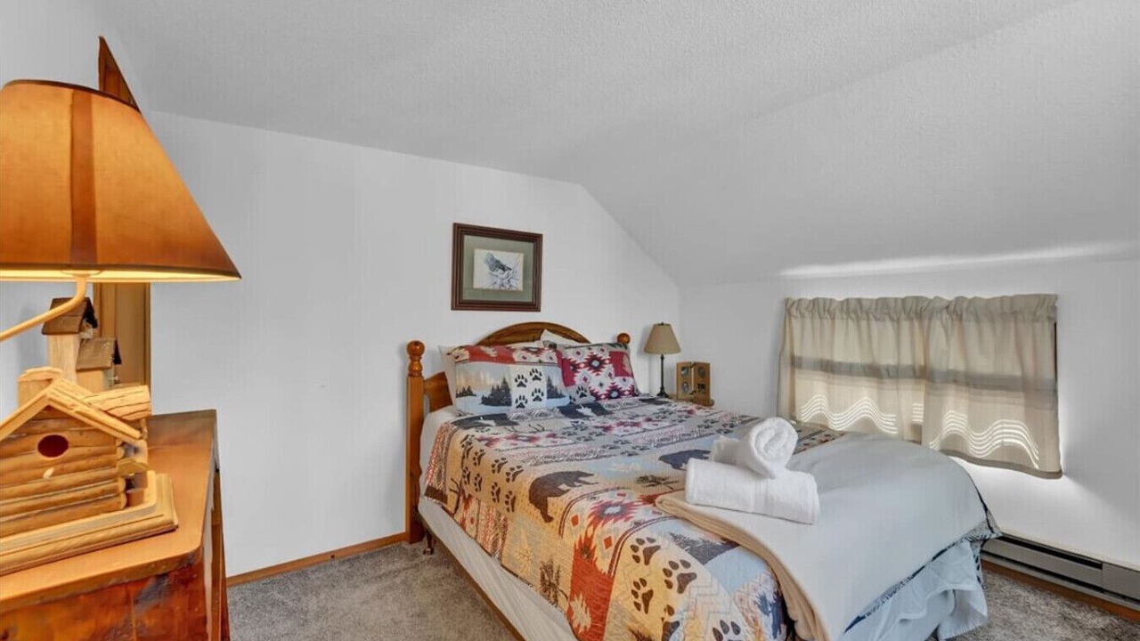Photo of Bedroom in Pocono Lake