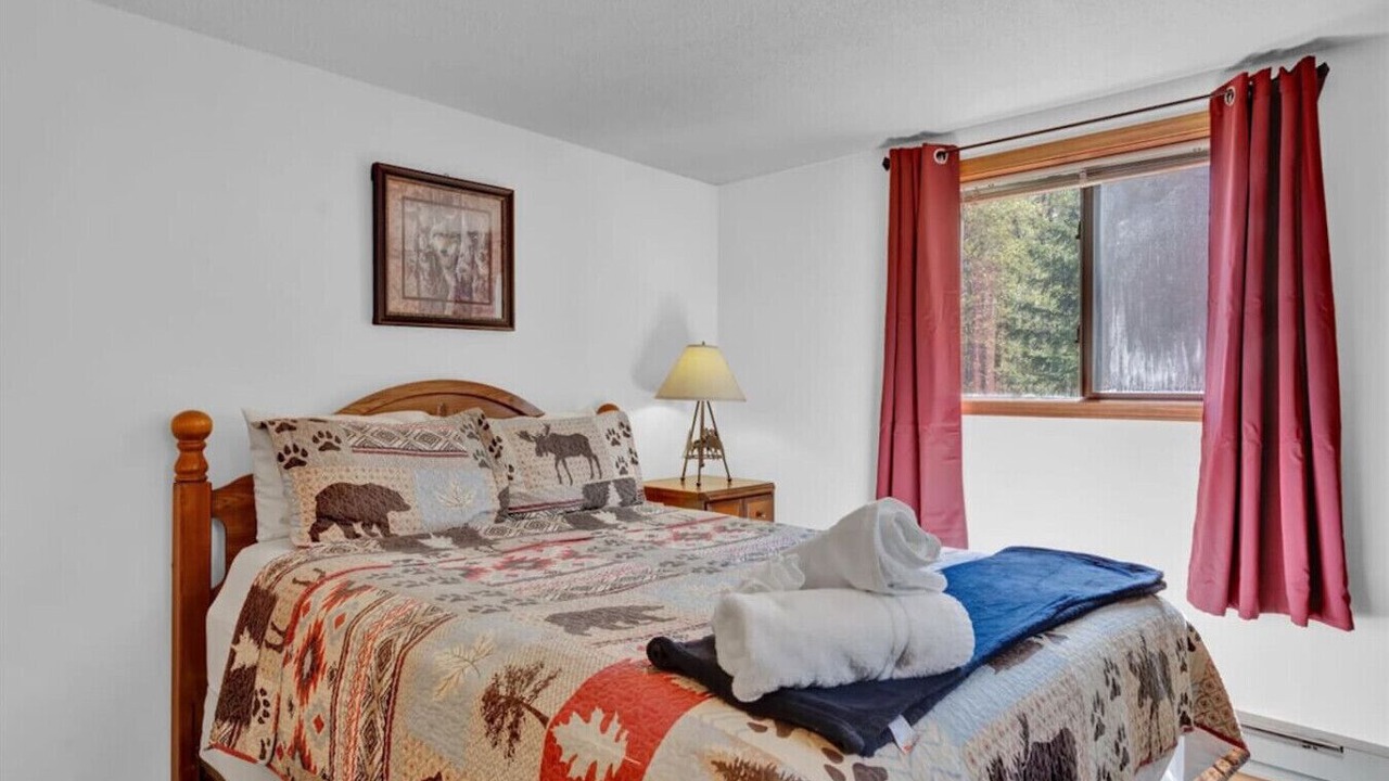 Photo of Bedroom in Pocono Lake