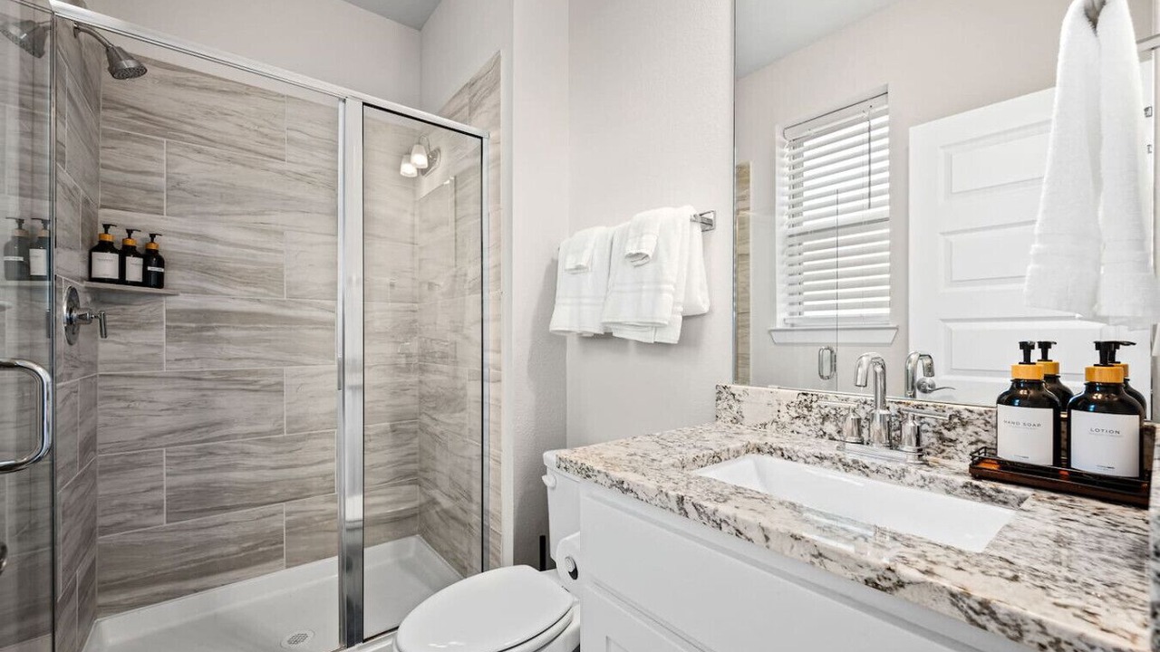 Photo of Bathroom in Rowlett