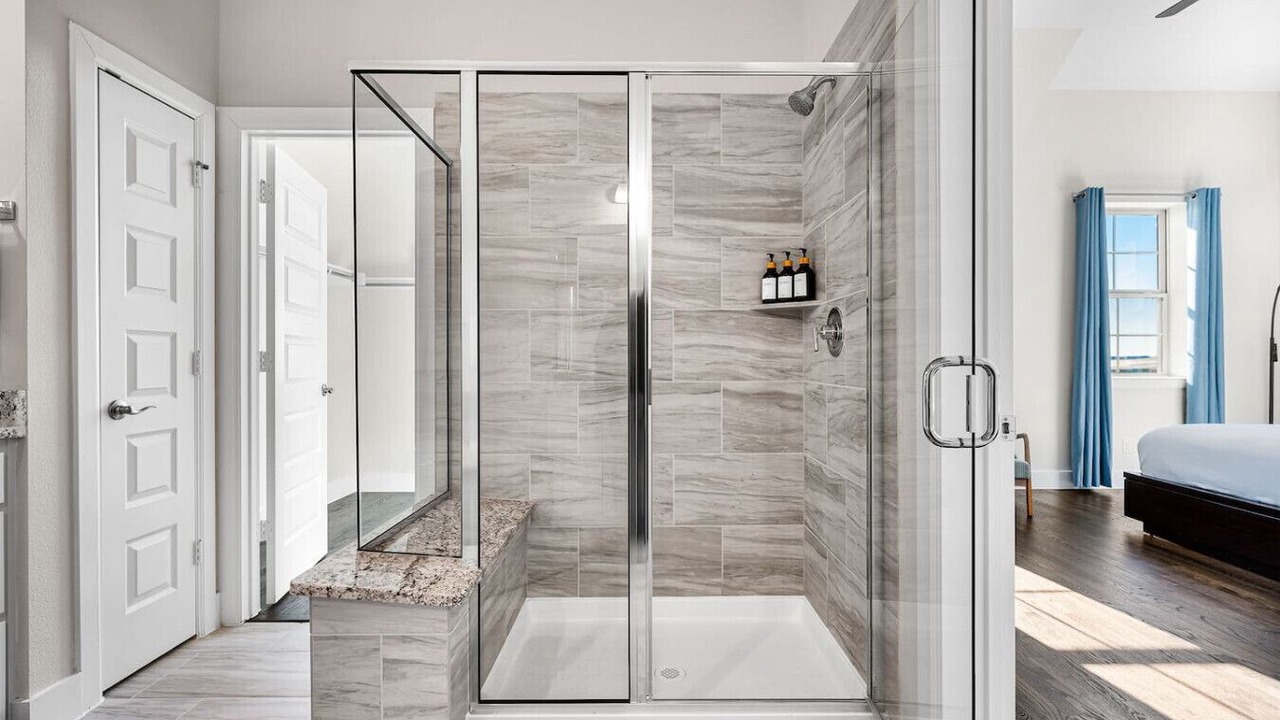 Photo of Bathroom in Rowlett