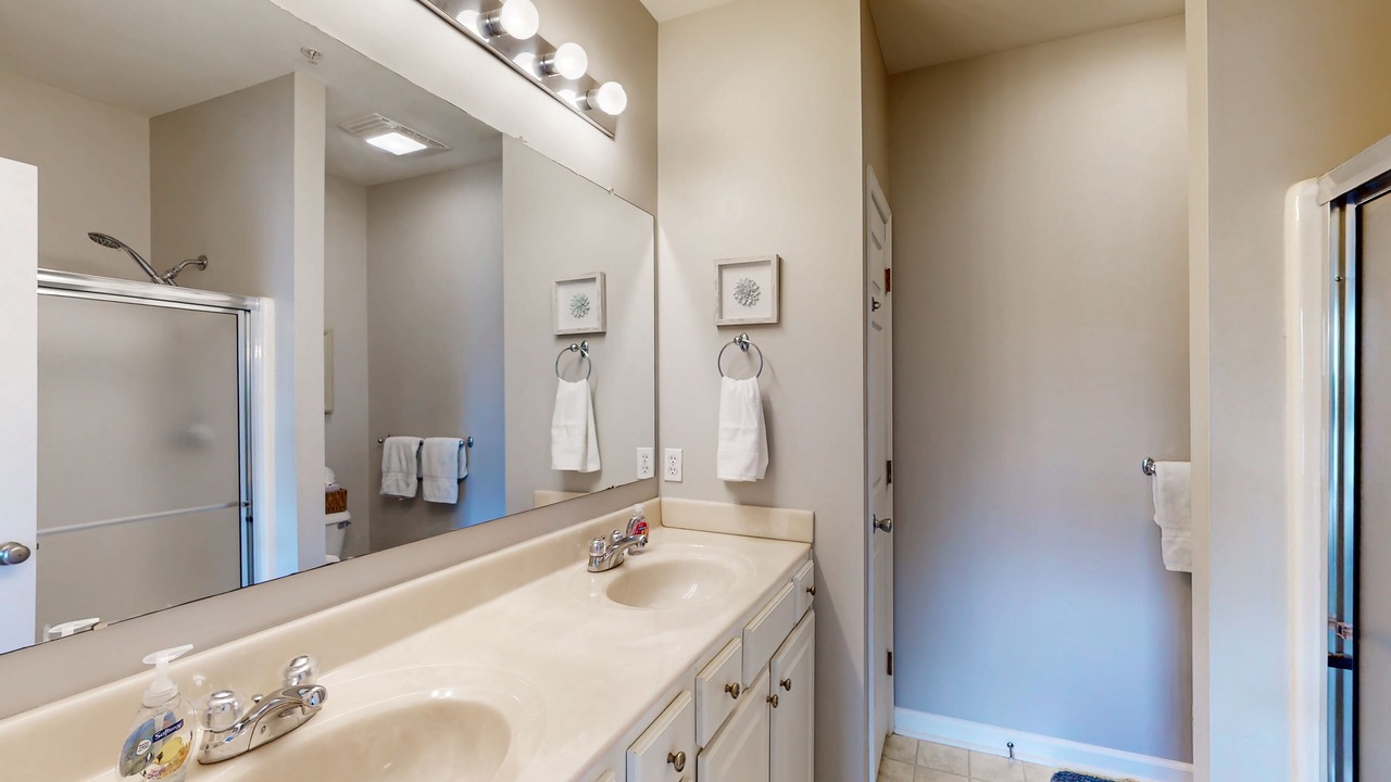 Photo of Bathroom in Rehoboth Beach
