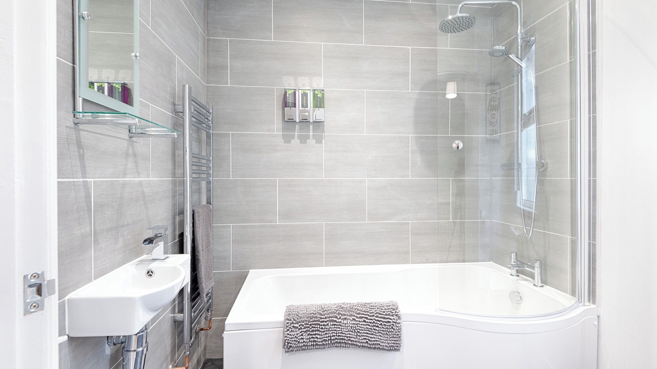 Photo of Bathroom in Cwmbrwla