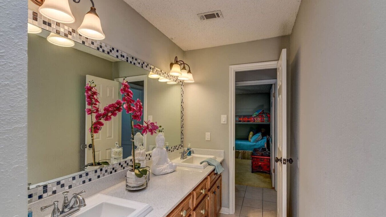 Photo of Bathroom in Friendswood