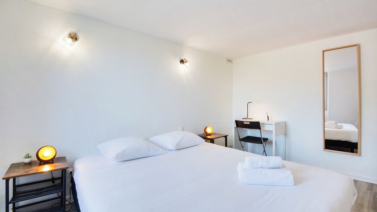 Photo of Bedroom in Saint Nicolas - Charles III - Ville vieille - Trois Maisons - Leopold