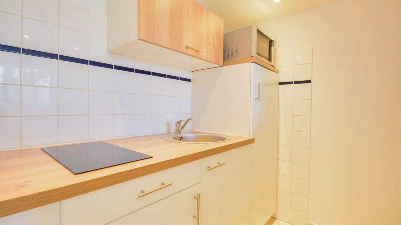 Photo of Kitchen in Saint Nicolas - Charles III - Ville vieille - Trois Maisons - Leopold