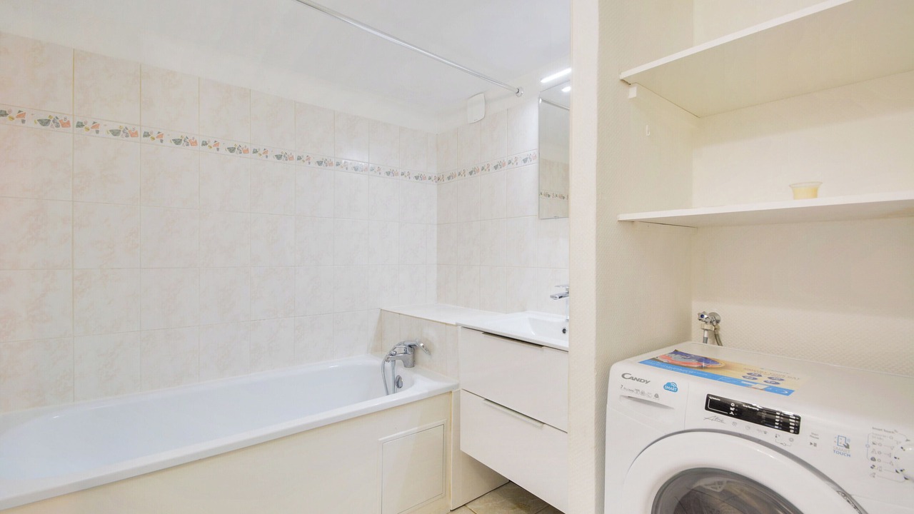 Photo of Bathroom in Saint Nicolas - Charles III - Ville vieille - Trois Maisons - Leopold