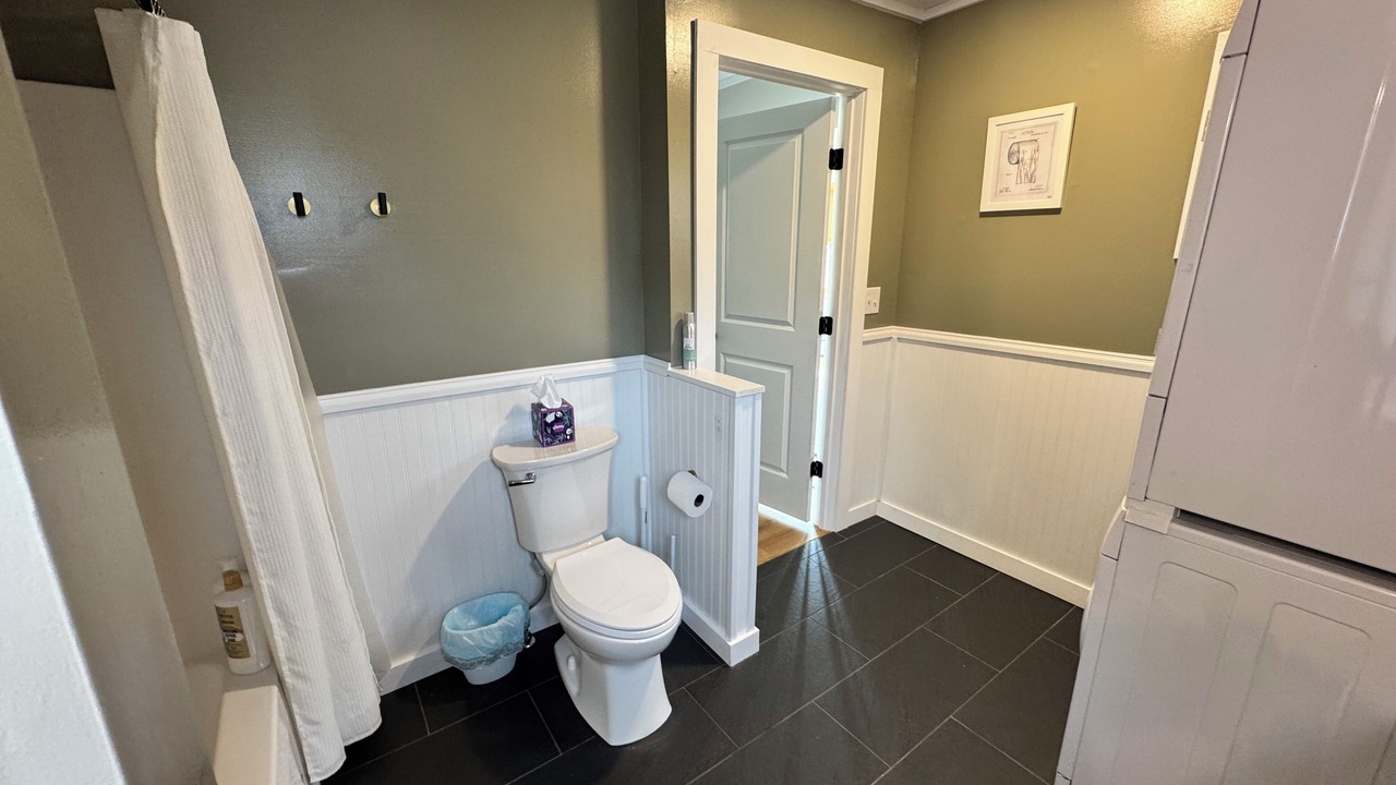Photo of Bathroom in Malletts Bay