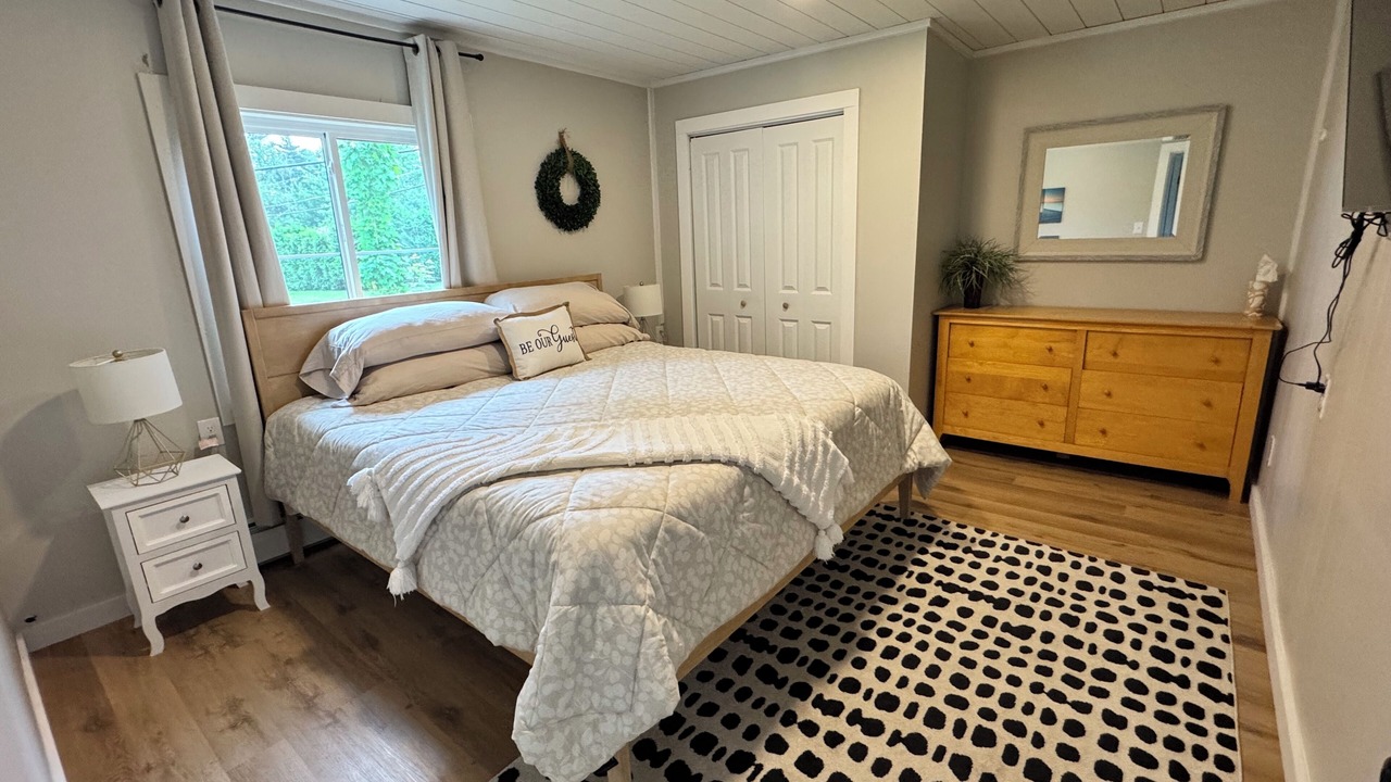 Photo of Others in Malletts Bay