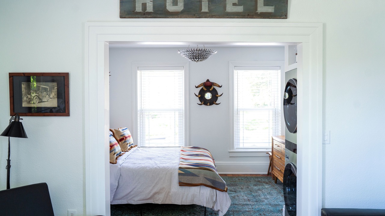 Photo of Bedroom in Le Claire
