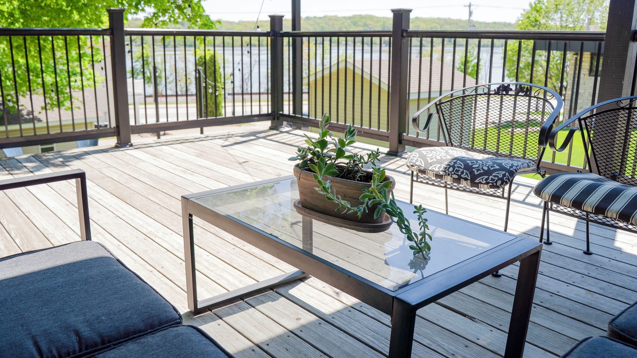 Photo of Patio Balcony in Le Claire