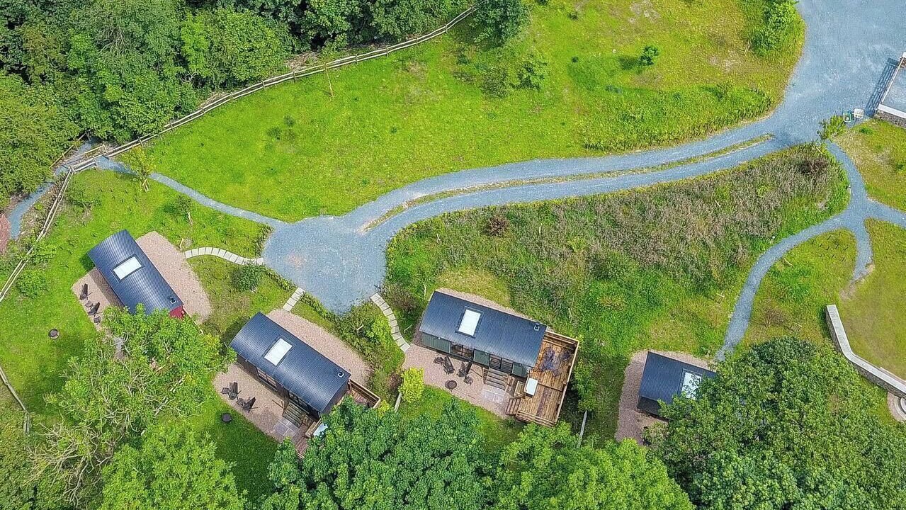 Photo of Others in Lupton