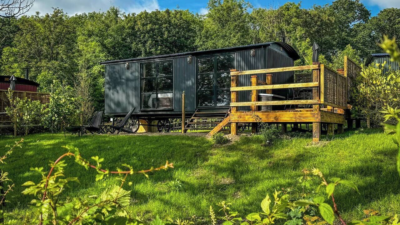 Photo of Others in Lupton