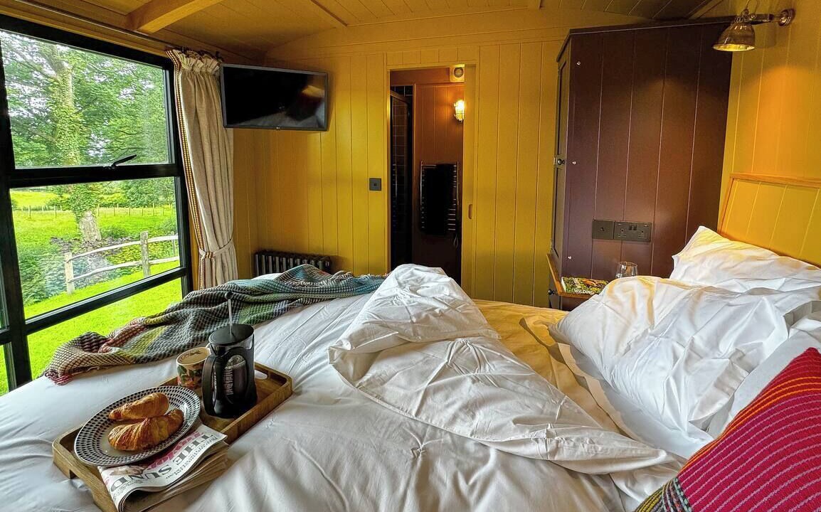 Photo of Others in Lupton