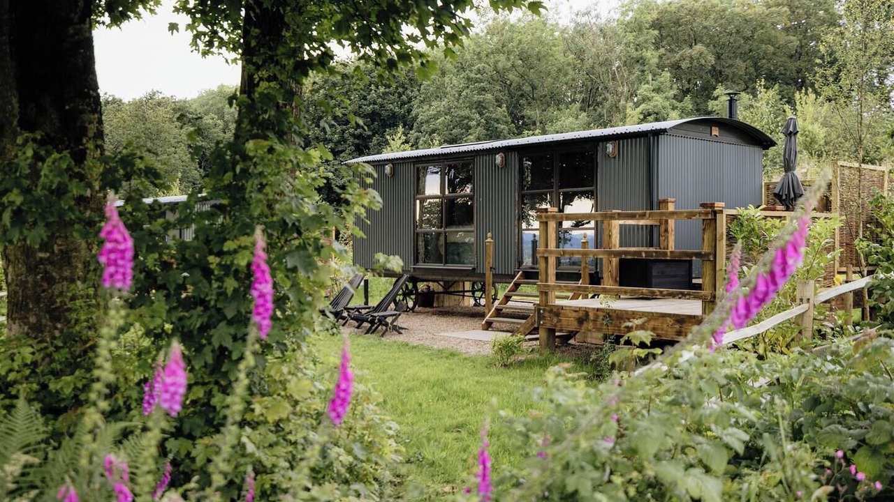 Photo of Others in Lupton