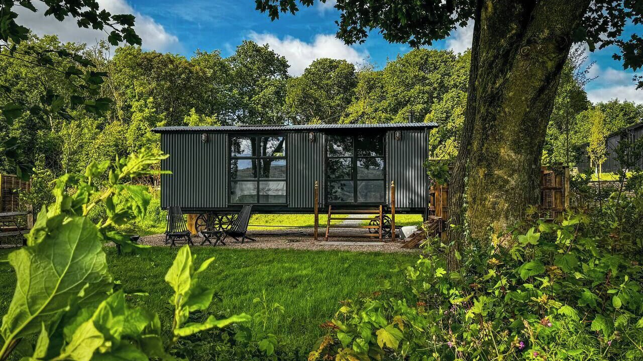 Photo of Others in Lupton