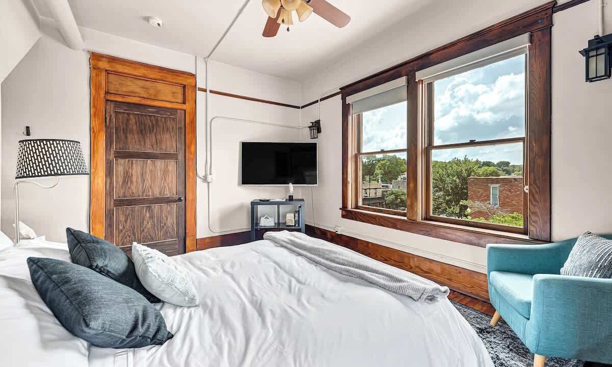 Photo of Bedroom in Siloam Springs
