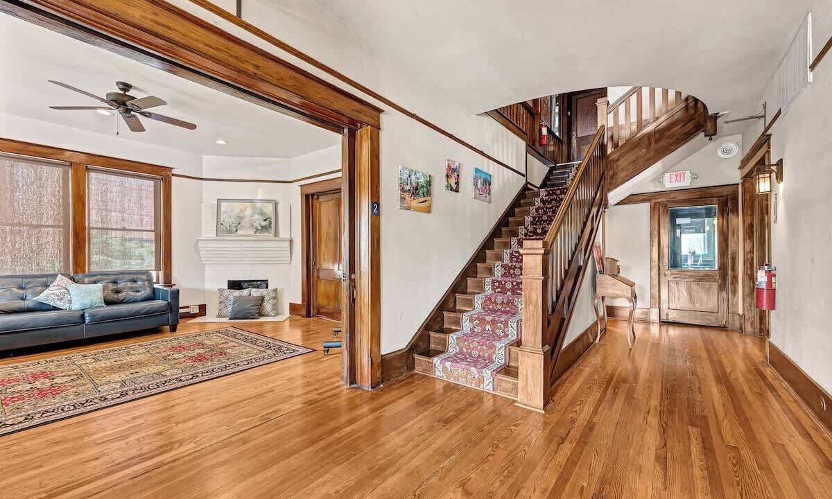 Photo of Livingroom in Siloam Springs
