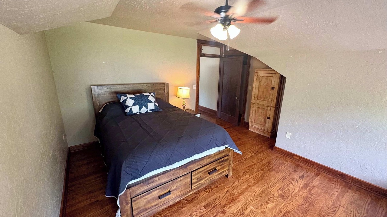 Photo of Bedroom in Siloam Springs