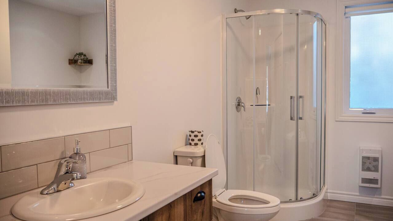 Photo of Bathroom in Adstock