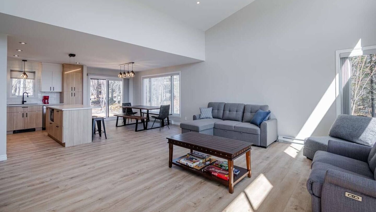 Photo of Livingroom in Adstock