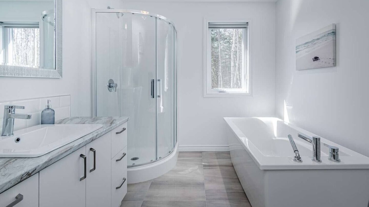 Photo of Bathroom in Adstock