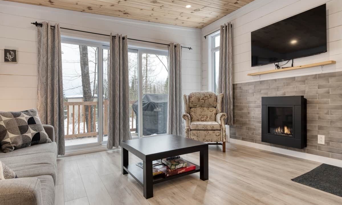 Photo of Livingroom in Adstock