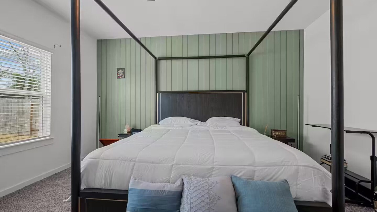 Photo of Bedroom in Rosenberg